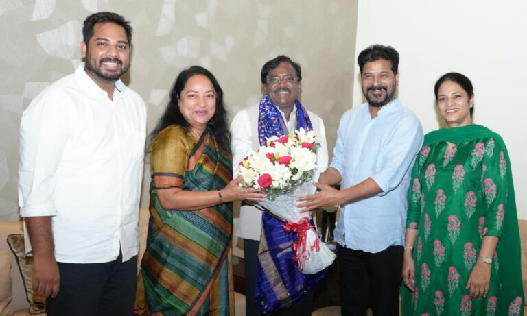 Vivek Venkatswamy CM meeting