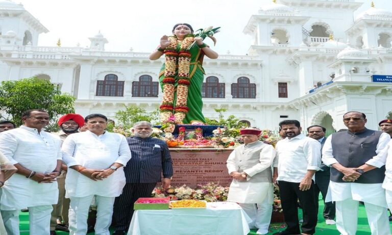 Talli Statue