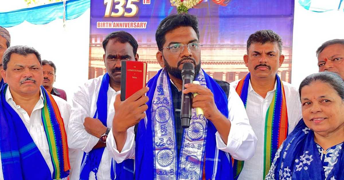 اوویسی سیاست تنقید | Owaisi Manusmriti ideology