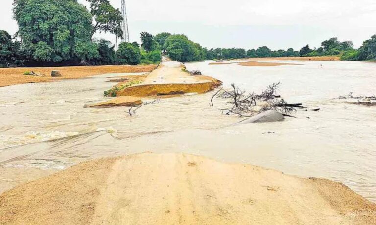 تلنگانہ میں ریڈ الرٹ، شدید بارش جاری | Monsoon Flood Alert