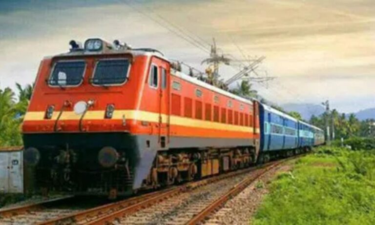 تہواروں کے لیے خصوصی ٹرینوں کا اعلان | Dussehra Diwali Special Trains
