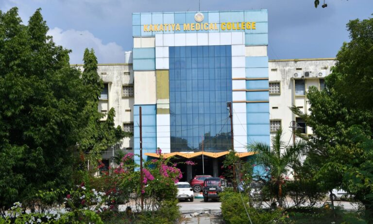 کاکتیہ میڈیکل کالج میں تحقیقات | Kakatiya Medical College Inquiry