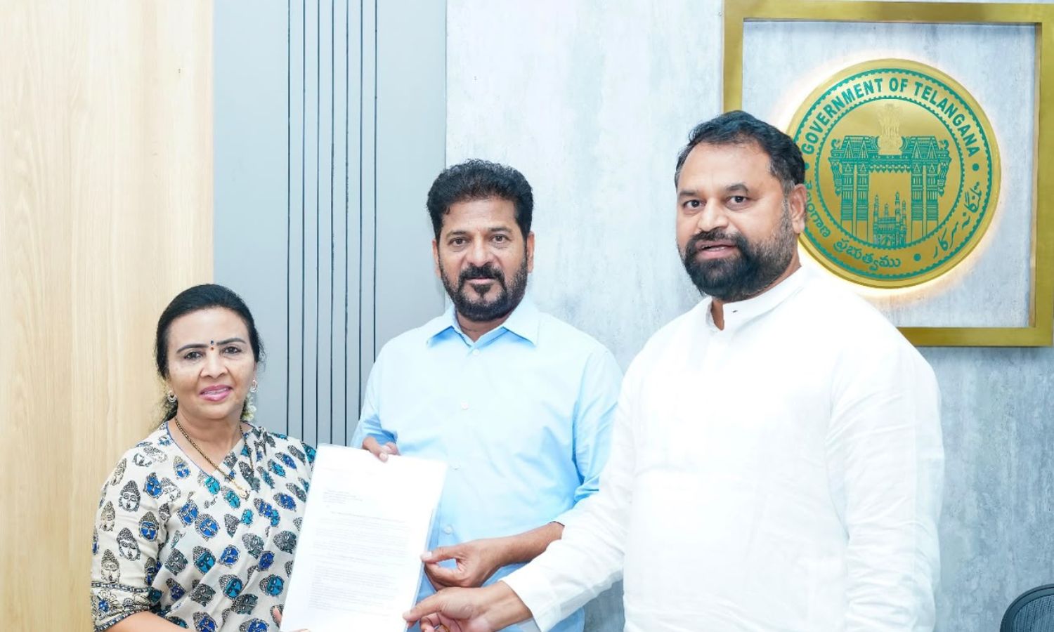 تارکین وطن کے لیے کمیشن کا مطالبہ | Telangana NRI Commission
