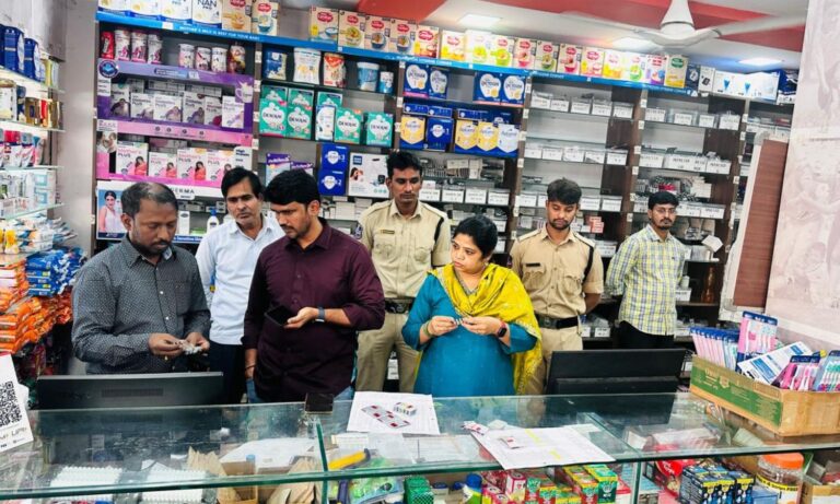 تلنگانہ میں 137 میڈیکل شاپس کی جانچ | Telangana Drug Inspections