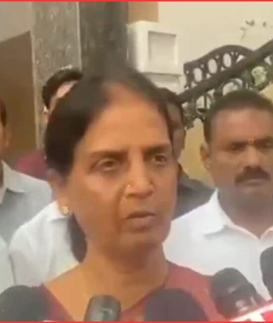 تلنگانہ میں پانی اور بجلی کی قلت پر سبیتا کے سوالات | Telangana Water Crisis