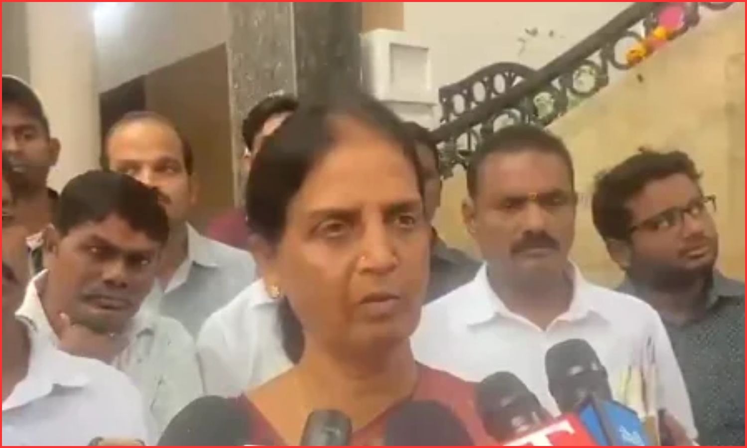 تلنگانہ میں پانی اور بجلی کی قلت پر سبیتا کے سوالات | Telangana Water Crisis
