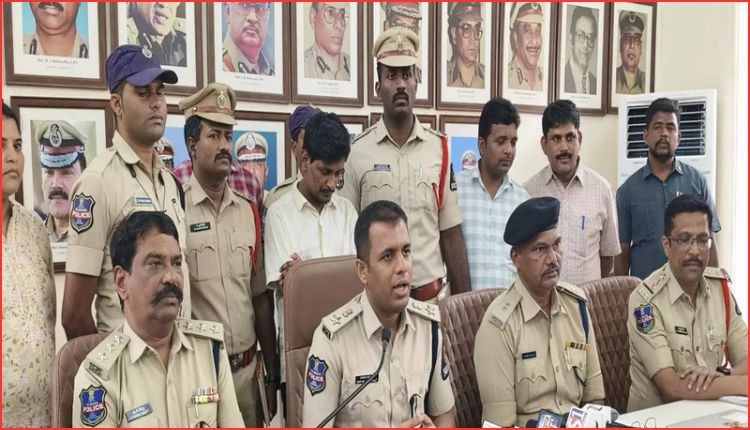 حیدرآباد میں ہنی ٹریپ اور بلیک میلنگ کا معاملہ | Hyderabad Honey Trap Racket