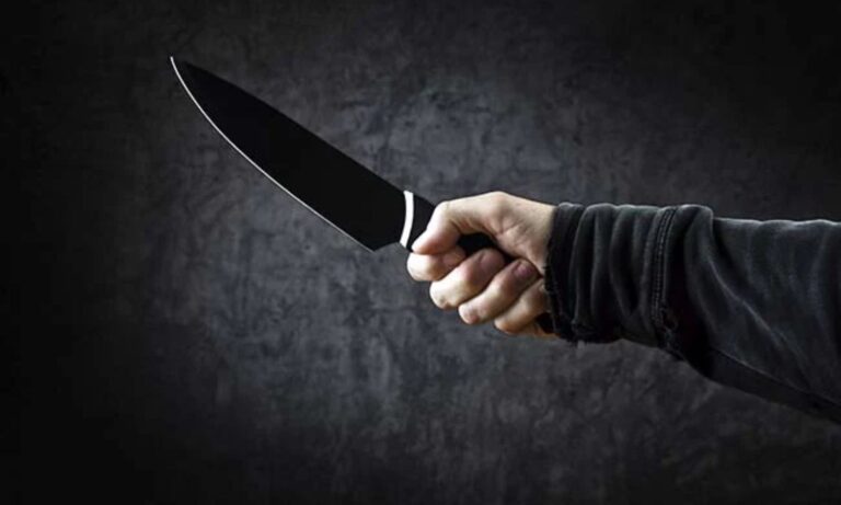 ملک پیٹ میں خاتون پر چاقو سے حملہ| Malakpet Knife Attack