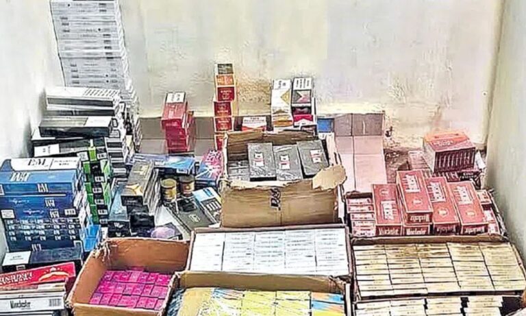 ممنوعہ ای سگریٹ نیٹ ورک پر چھاپے، 10 کروڑ روپے کے لین دین کا شبہ | E-Cigarette Racket